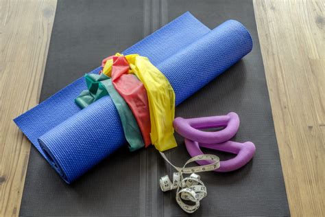 $10 and 20 Minutes: How to Start Strength Training at Home - PCOS ...