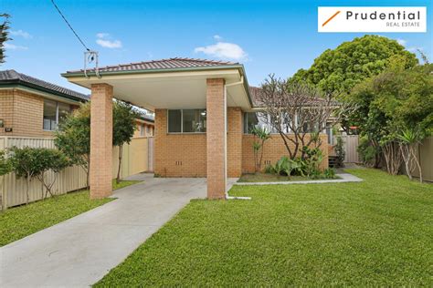 18 Margaret Street MINTO NSW 2566 Prudential Real Estate