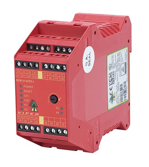 Safety Relay Emergency Stop And Safety Gates Vac Vdc Pn