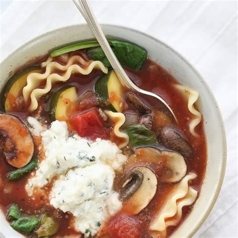 Slow Cooker Vegetarian Lasagna Soup Recipe