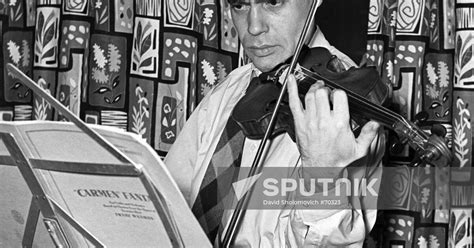 Violinist Leonid Kogan Sputnik Mediabank