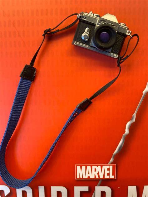 Hot Toys Scarlet Spider Camera Hobbies Toys Toys Games On Carousell