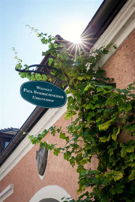 Weingut Stierschneider Urbanushof Leonhard Hilzensauer