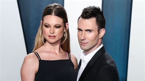 Adam Levine Infid Le Le Chanteur Et Sa Femme Behati Prinsloo