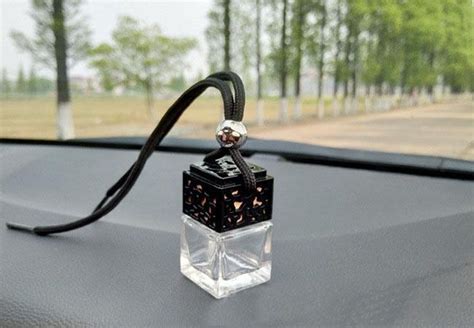 8ml Car Cube Perfume Bottle Hollow Hanging Perfume Ornament Air Freshener For Essential Oils