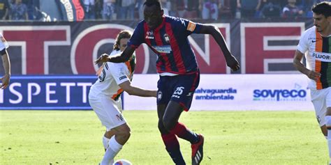 Il Crotone Saluta La Serie A Con Un Pari Con La Fiorentina Gazzetta