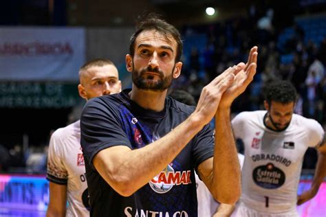 El Capit N Del Obradoiro Lvaro Mu Oz Se Rompe El Ligamento Cruzado