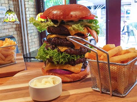 Joey´s Burger Flammegrillede Burgere Ved åen I Aarhus