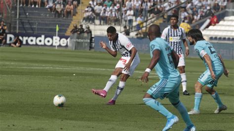 Alianza Lima Vs Sporting Cristal Los Blanquiazules Ganaron 1 0 Por La