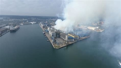 Gdynia Pożar w porcie TVN24