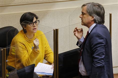 Claudia Pascual La Mujer Clave Para Flexibilizar Posturas Del PC