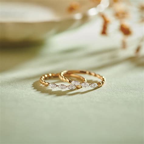 Elegant Classy Diamond Rings