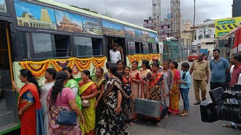 Free Bus Service ಕರ್ನಾಟಕದಲ್ಲಿ ಮಹಿಳೆಯರಿಗೆ ಉಚಿತ ಸಾರಿಗೆ ಪ್ರಯಾಣ ಶುರು ಮೊದಲ