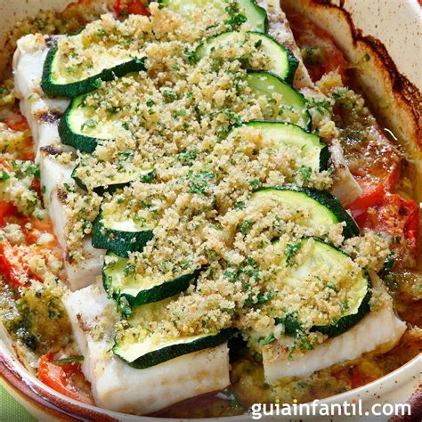 Pescado al horno con tomate y calabacín cena sana para niños