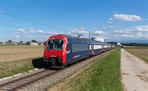 Re 450 DPZ Der SBB Zwischen Estavayer Le Lac Und Cugy