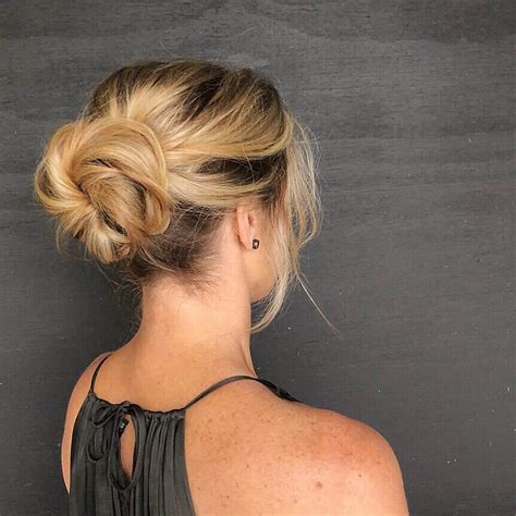 30 Cute Easy Bun Hairstyles To Try In 2025