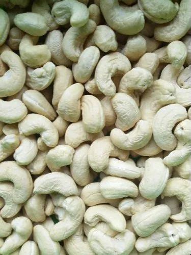 Raw Cashew Nut W320 Packaging Type Packet Packaging Size 1 Kg At Rs