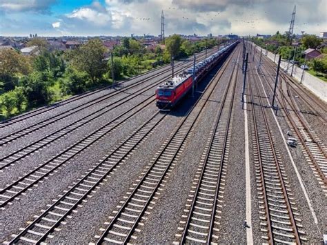 Biletele de tren se scumpesc cu 4 6 din data de 15 decembrie odată