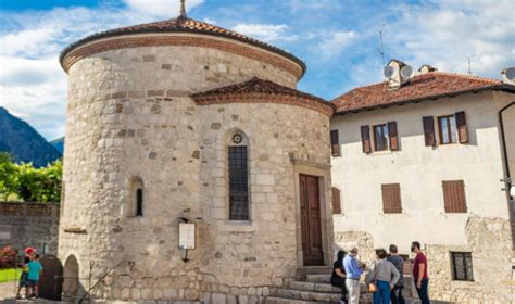 Viaggio A Venzone Uno Dei Borghi Più Belli Del Friuli E Ditalia