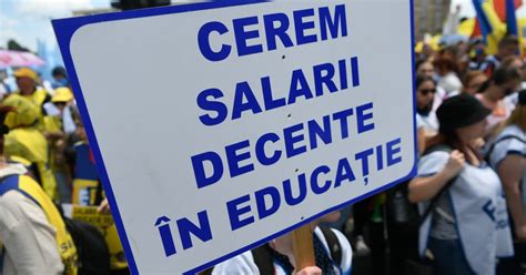 Profesorii Au Ob Inut Un Avans Din Viitoarele Cre Teri Salariale