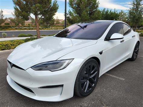 2022 Tesla Model S Base