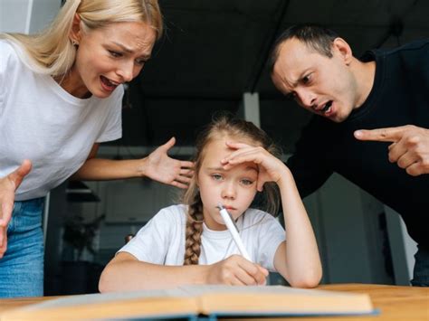 guide  avoiding   pushy parent   easy steps