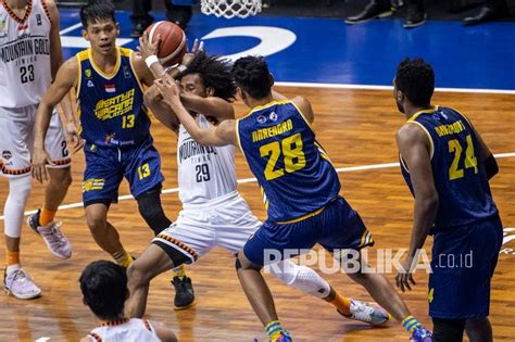 Nsh Mountain Gold Timika Pecundangi Tangerang Hawks Republika