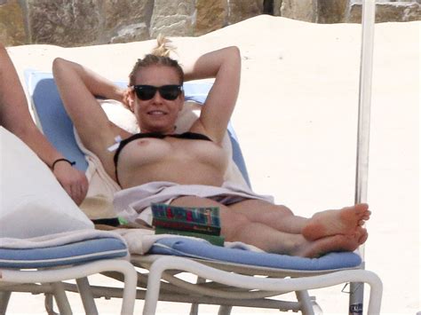 Chelsea Handler Topless 3 Photos TheFappening