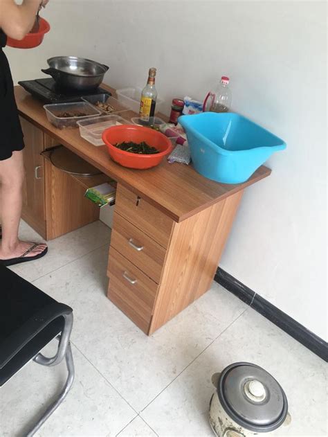 水果店簡易廚房老婆親自下廚做飯 每日頭條