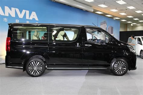 預售價1749萬起、五車型搶攻商旅車市場，全新 Toyota Granvia 商務車全球首發 Carstuff 人車事