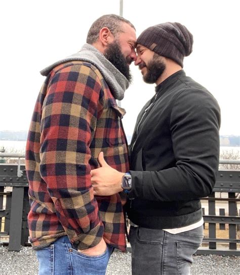 Alex Tikas Y Julian Torres Pareja De Actores N Por Gay Se Comprometen