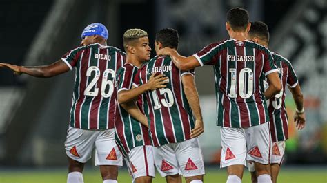 Fluminense Vence O Botafogo E Conquista Ta A No Nilton Santos Mh Esportes