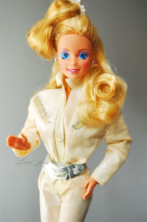 Super Hair Barbie, 1986 | Barbie, Vintage barbie dolls, Super hair