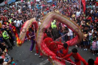 Kirab Budaya Cap Go Meh Di Bandung DATATEMPO