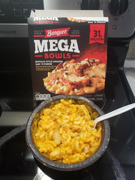 Mega Bowls Buffalo Style Chicken Mac And Cheese Easy 10 10 For Me R Frozendinners