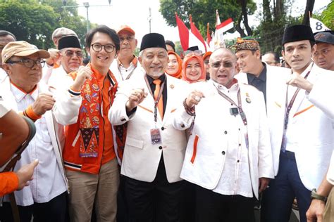 Jadi Parpol Pertama Daftarkan Calegnya, Presiden PKS Ajak Songsong ...