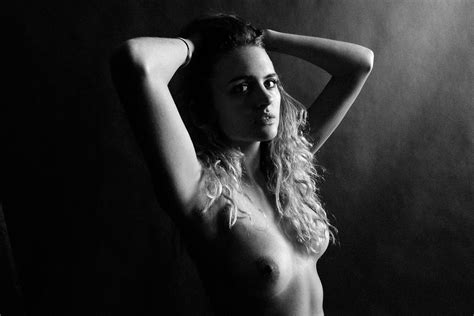 Madison Riley Nude Sexy Photos TheFappening