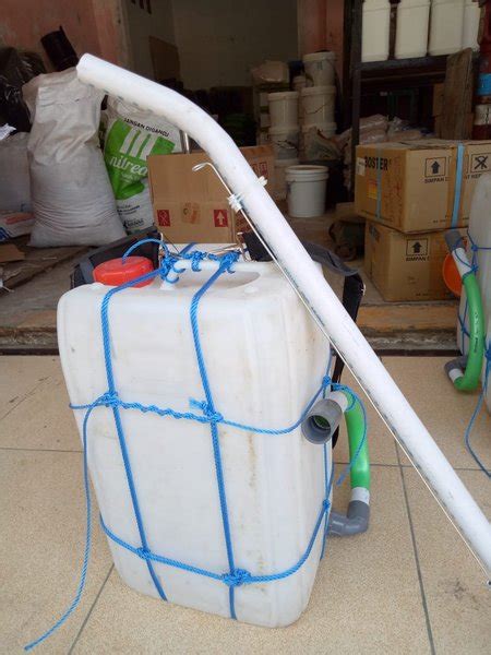 Jual Jerigen Alat Kocor Siram Tanaman Kapasitas 20 Liter Di Lapak