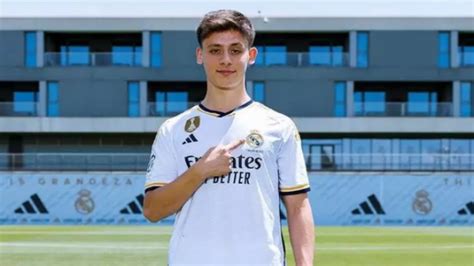 Real Madride transfer olan Arda Gülerin sevgilisi ortaya çıktı