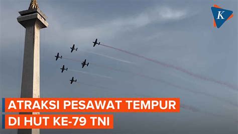 Atraksi Pesawat Tempur Hiasi Langit Monas Di HUT Ke 79 TNI