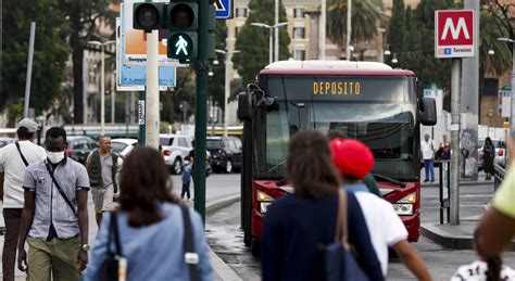 Roma lunedì 12 luglio sciopero Atac di 24 ore bus tram e metro a rischio