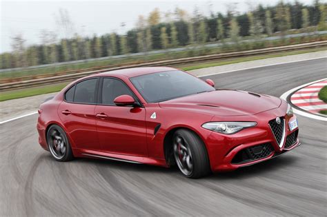 Alfa Romeo Giulia Prix Moteurs Quipement Tout Sur La Giulia