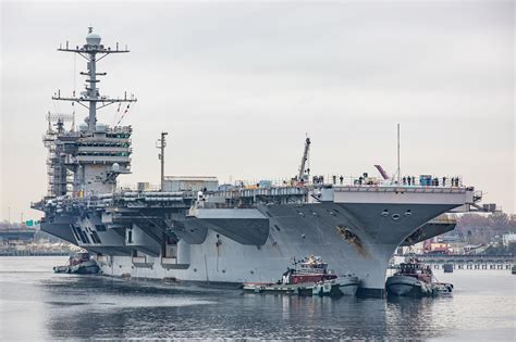 U S Navy On Twitter Usnavy Photos Of The Day 1️⃣ Ussharrystruman