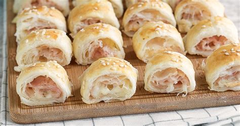 Rustici Con Pasta Sfoglia E Prosciutto Stuzzichini Veloci Per Buffet