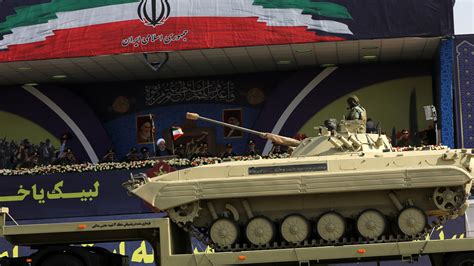 Iran to focus on selling weapons after embargo lifted