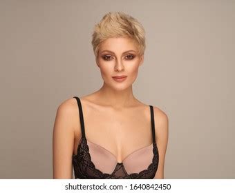 Portrait Sexy Blonde Woman Short Hair Stock Photo Shutterstock
