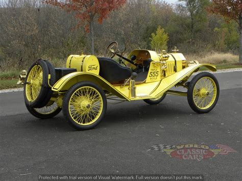 1914 Ford Model T Volo Museum