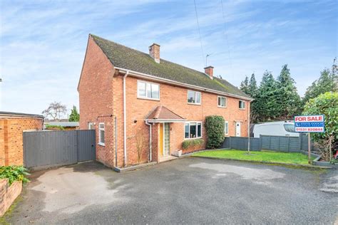 Glebe Road Newent Gl18 3 Bed Semi Detached House £259 950