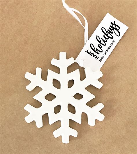 Personalized Snowflake Ornaments - Famous Favors