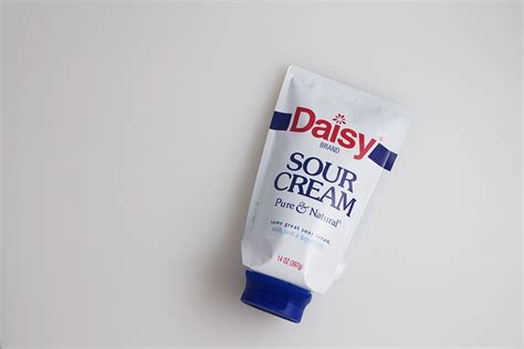 Daisy Sour Cream Squeeze Bottle - Devour Dinner